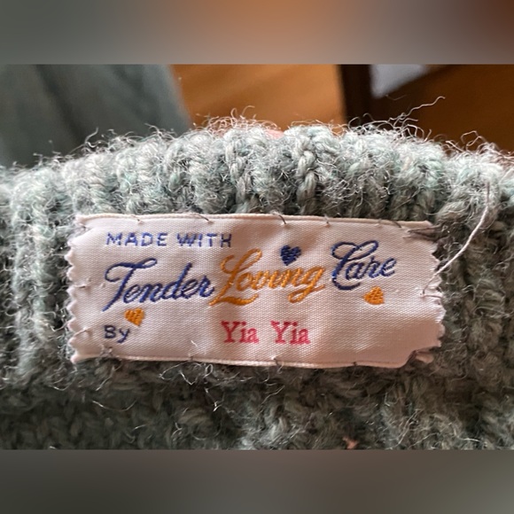 Hand-Knit Sweater - Picture 4 of 4